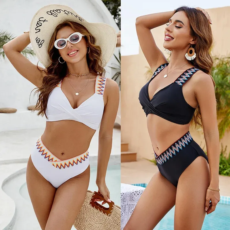 Damen Bikini-Set mit elegantem Wickeldesign und figurbetonendem Schnitt – Maréssa