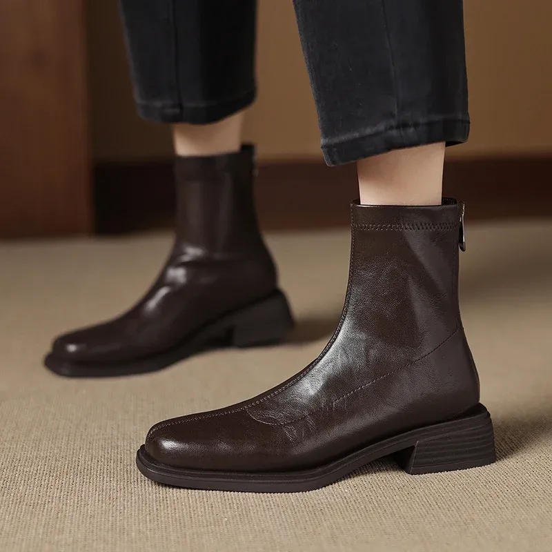 Damen Elegante Stiefeletten mit anatomisch gestalteter Passform – Varelle